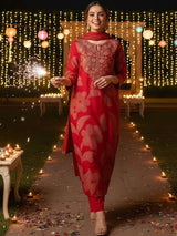 Red Ethnic Printed Kurta with Trousers & Dupatta – Rayon Blend, Straight Fit, 3/4 Sleeve, Women’s Ethnic Set