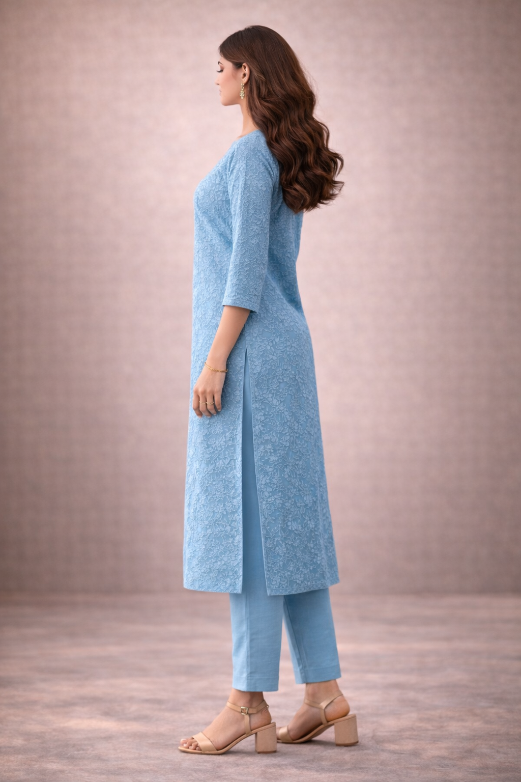Nooré Solid Georgette Chikankari Suit