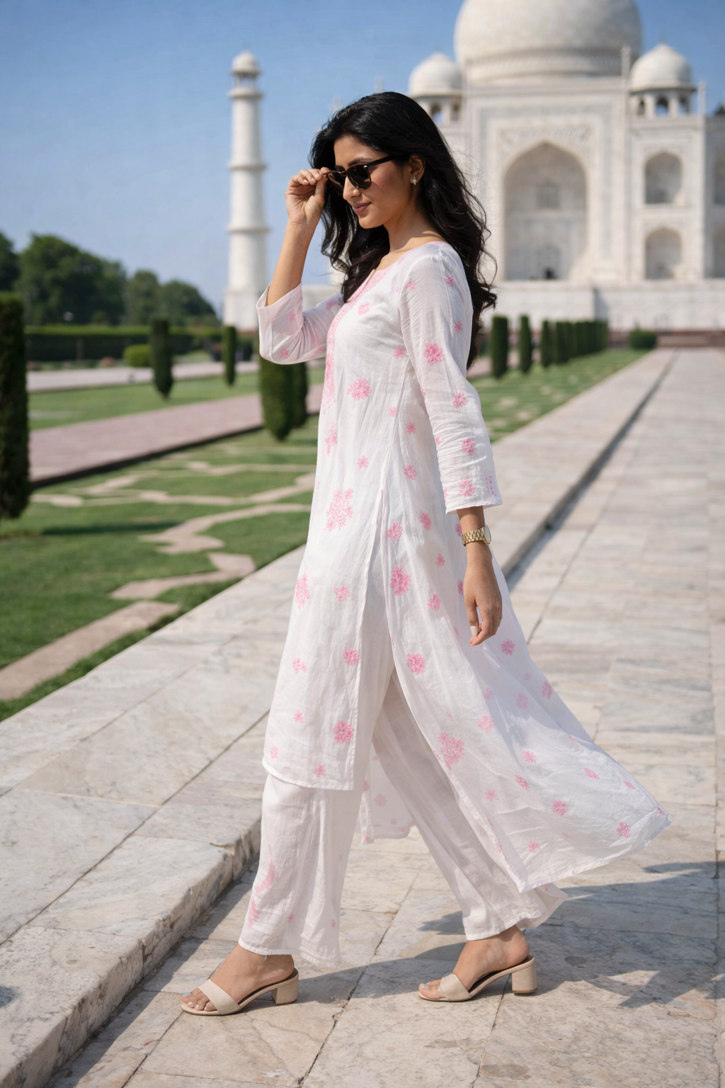 Noorzaari Lucknowi Chikankari Suit Set