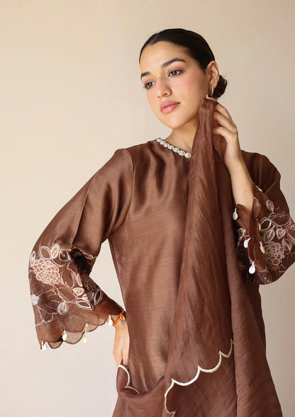Shivanya Mocha Applique Kurta Set