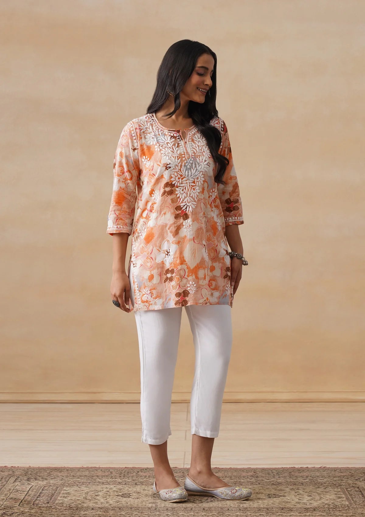 Aaryaa Surkh-Saaz Mulmul Chikankari Long Kurta – Amber Orange